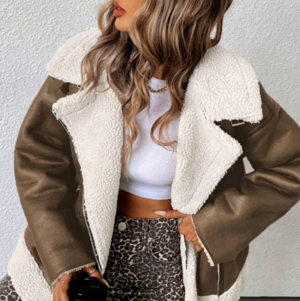 Women's Brown Shearling Jacket - Picture 4 of 4